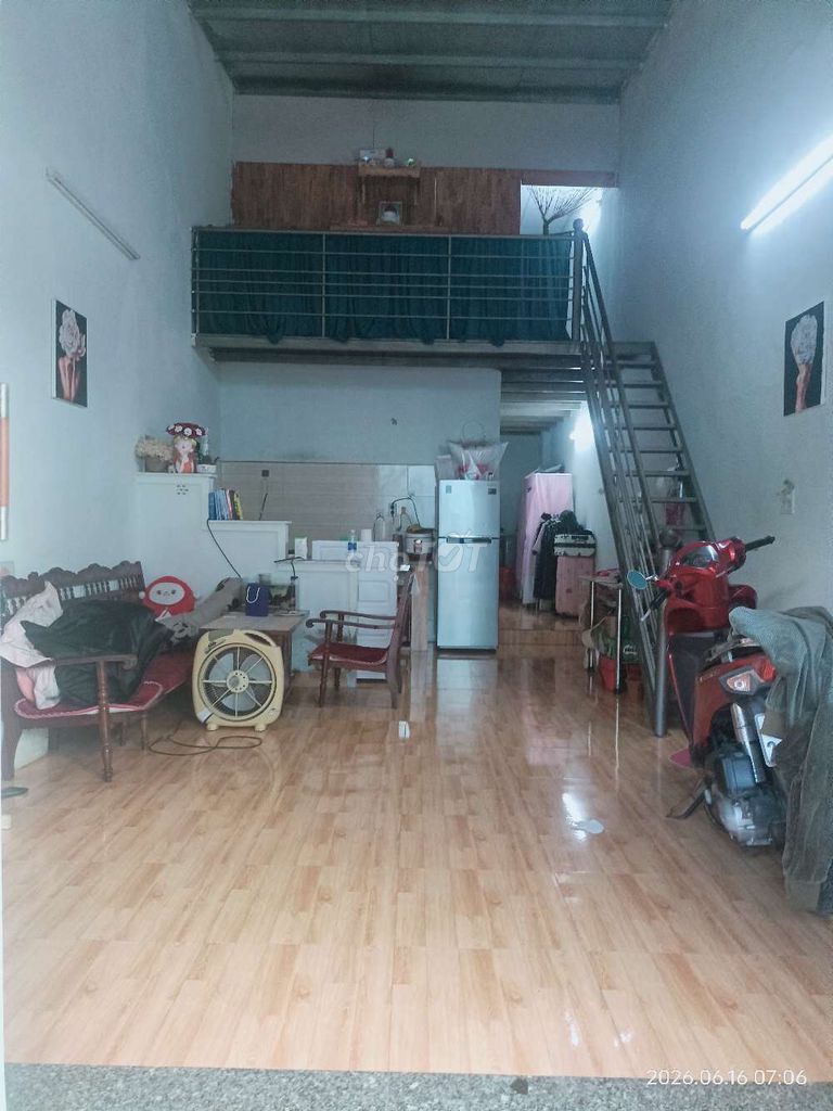 Nhà gác lững, kiệt 389CMT8