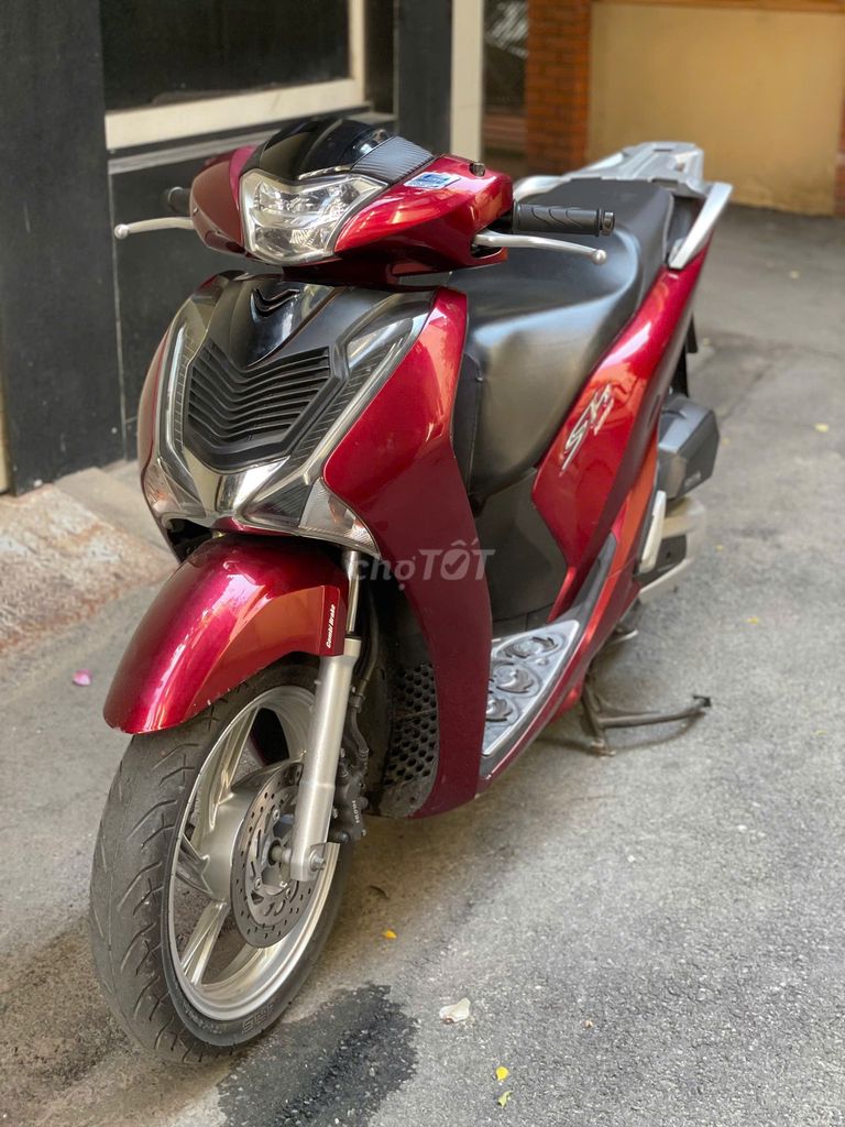 Honda SH 125CBS đời 2018 đỏ đen XE ZIN. Mua bán Xe máy tại Quận Đống Đa Hà Nội được đăng bởi Nguyễn Thái hình 3