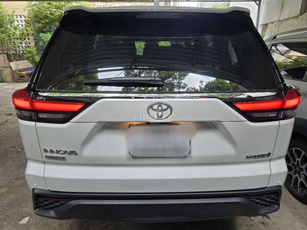 Toyota Innova Cross HEV 2024 Trắng 3500 km. Mua bán Ô tô tại Quận 10 Tp Hồ Chí Minh được đăng bởi A liêm hình 2