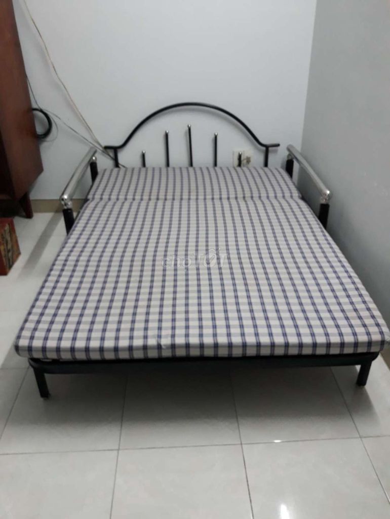Cần bán 1 giường xếp thành ghế nệm như hình