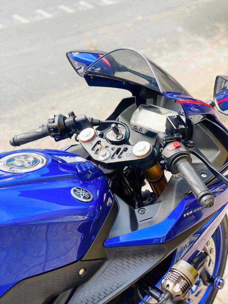 R15 đời 2020. Mua bán Xe máy tại Quận Ninh Kiều Cần Thơ được đăng bởi CHXM Tân Liên Hưng 2 hình 2