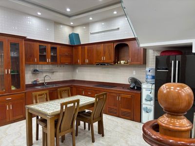 Rent · 4 bd · 90 м² · Quận Ngũ Hành Sơn, ул. Đường Bùi Tá Hán