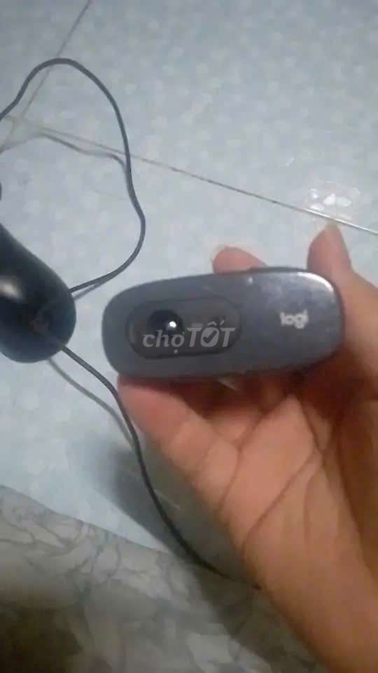 Webcam Logitech Xám. Mua bán Máy ảnh, Máy quay tại Quận Bình Thạnh Tp Hồ Chí Minh được đăng bởi tranle trungtin hình 1