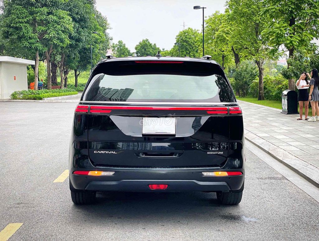 Kia Carnival 2022 2.2D Signature -50000km. Mua bán Ô tô tại Quận Cầu Giấy Hà Nội được đăng bởi Thái Hoàng Long Auto hình 4
