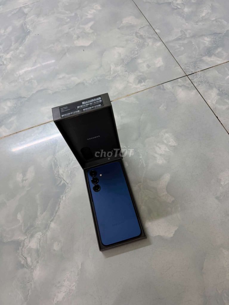 Samsung S25 Xanh Navy Việt Nam. Mua bán Điện thoại tại Thành phố Thủ Đức Tp Hồ Chí Minh được đăng bởi Tùng hình 1