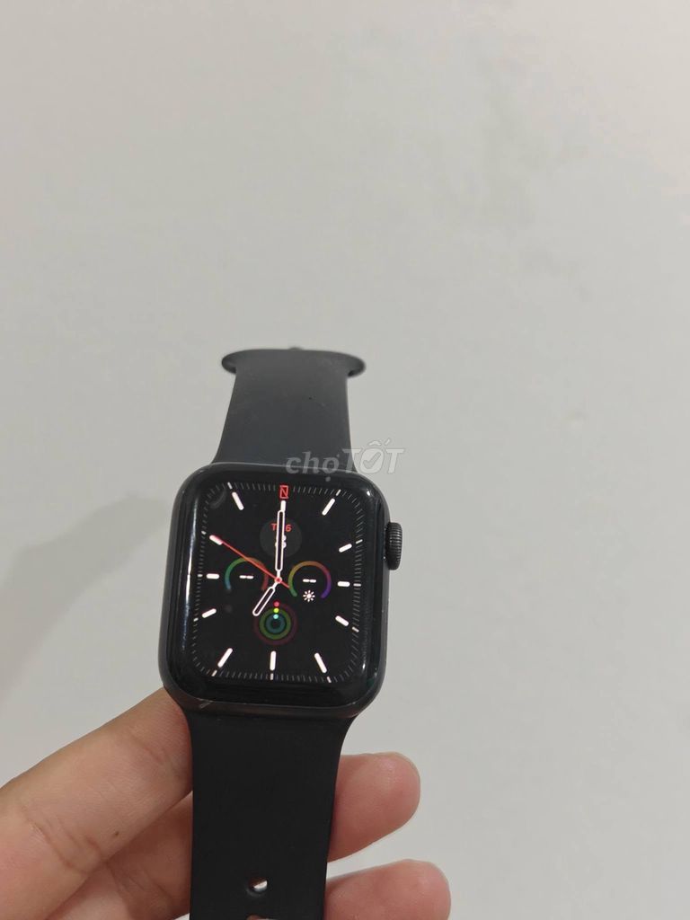 Apple Watch Series 4 40mm Đen. Mua bán Thiết bị đeo thông minh tại Thành phố Vinh Nghệ An được đăng bởi Tú hình 1