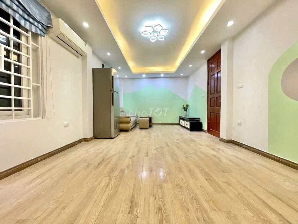 Cho thuê nhà 5PN Hoàng Mai, full nội thất, giá 12.8tr