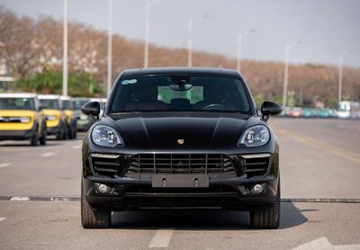 Porsche Macan 2017 2.0 AT - 68000 km. Mua bán Ô tô tại Quận Đống Đa Hà Nội được đăng bởi Phú Việt