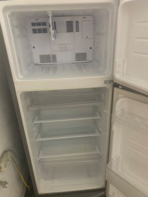 Mình cần ra đi tủ lạnh 180l để mua tủ mới