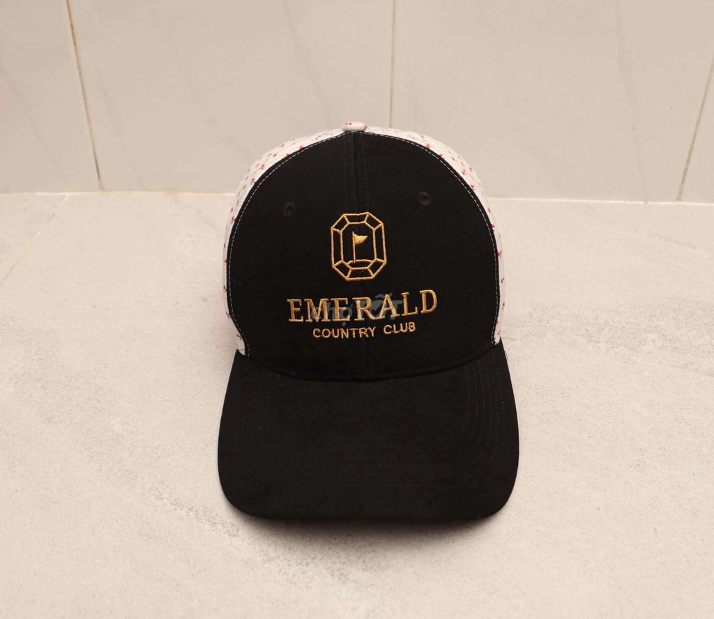 Nón kết Emerald Country Club Đen Trắng. Mua bán Phụ kiện thời trang khác tại Quận 6 Tp Hồ Chí Minh được đăng bởi QA hình 1