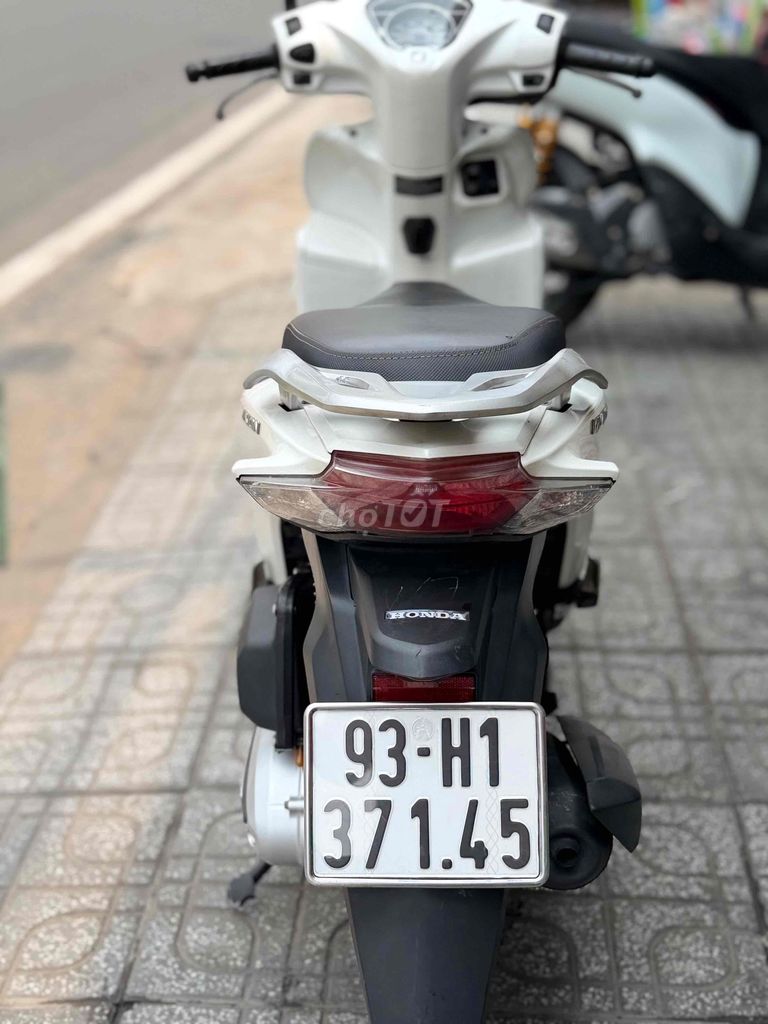 Honda Vision 2022 Trắng