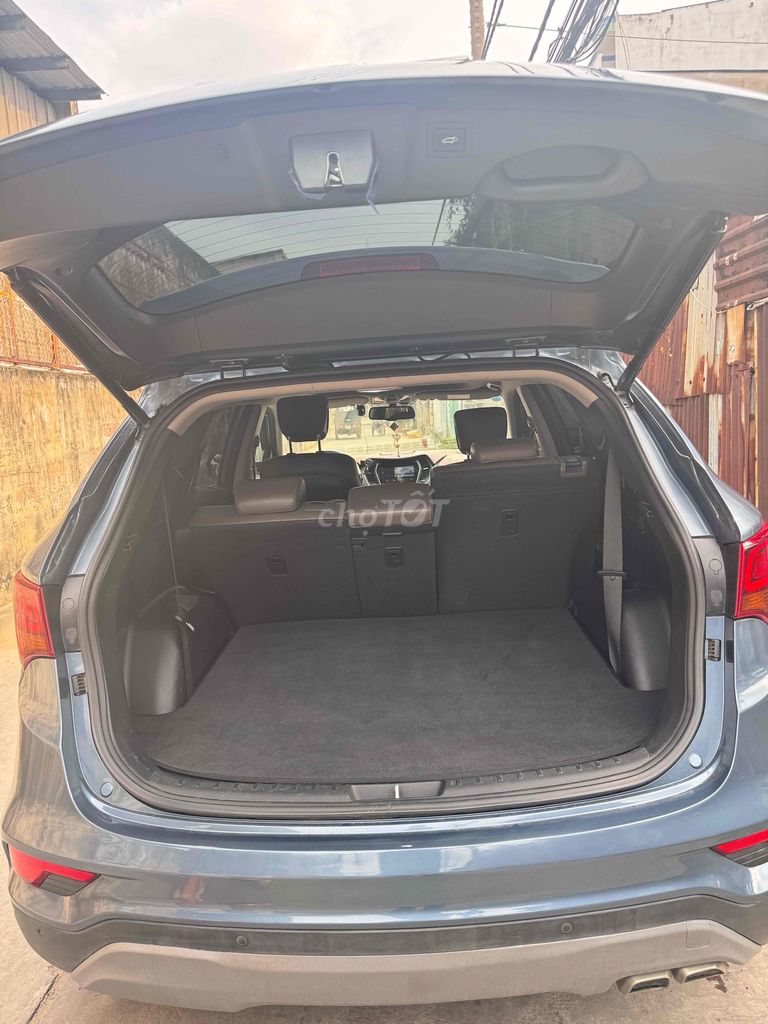 Hyundai Santa Fe 2017 2.4 AT 4 WD - 99000km. Mua bán Ô tô tại Quận Bình Tân Tp Hồ Chí Minh được đăng bởi thành tâm  hình 7