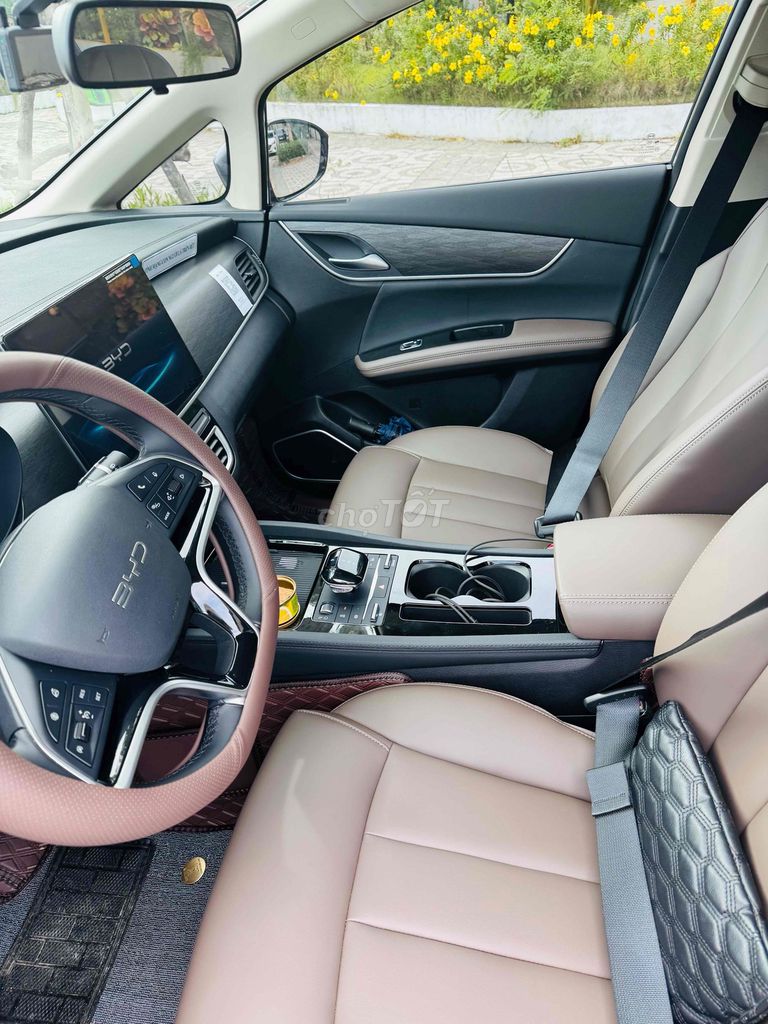 BYD M6 MPV 2025 серый 55 000 км