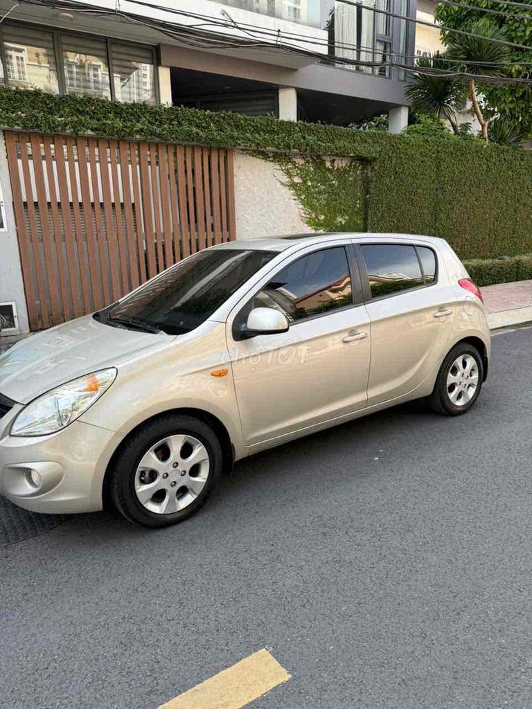 Hyundai i20 số tự động 2012. Mua bán Ô tô tại Huyện Bình Chánh Tp Hồ Chí Minh được đăng bởi Như Đạo hình 3