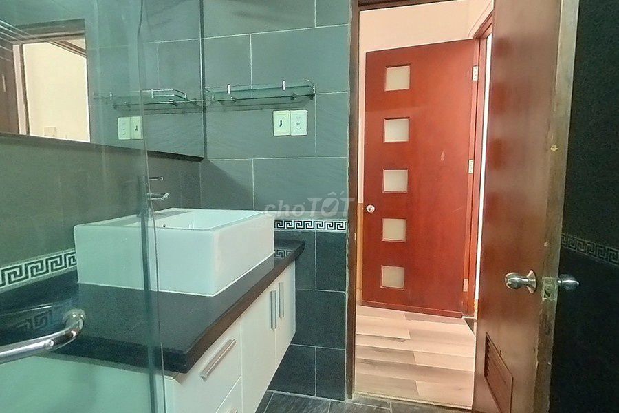 Дом на улице Нгуен Конг Чы, Район 1, 87.6м², 4 этажа, 38 млрд