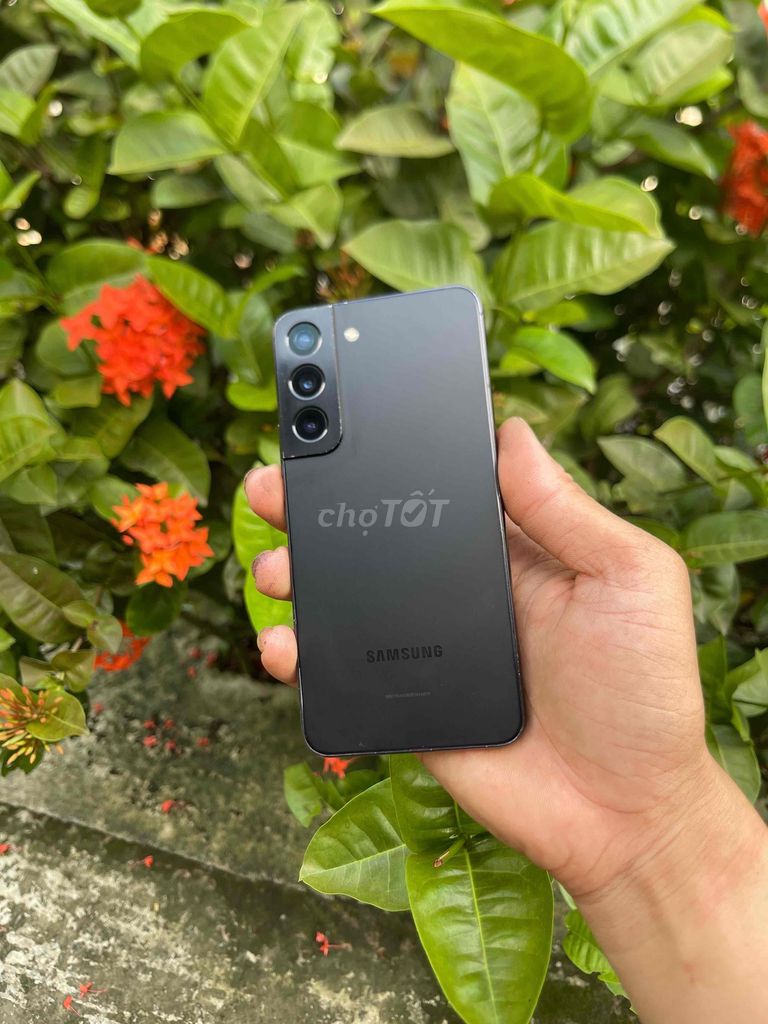Samsung Galaxy S22 Đen 8/128. Mua bán Điện thoại tại Huyện Châu Phú An Giang được đăng bởi Thương Nè hình 1