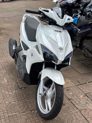 Air Blade trắng, tay ga. Mua bán Xe máy tại Thành phố Pleiku Gia Lai được đăng bởi Xe Máy Nguyễn Vũ Gialai