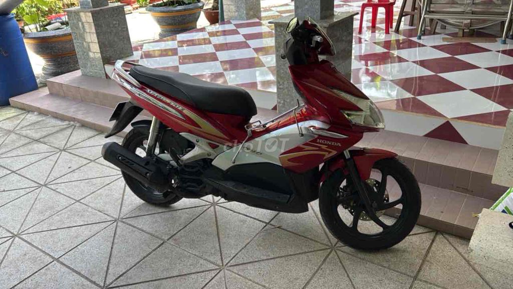 Honda Air Blade Đỏ. Mua bán Xe máy tại Huyện Giồng Trôm Bến Tre được đăng bởi Nguyen van phuong hình 1