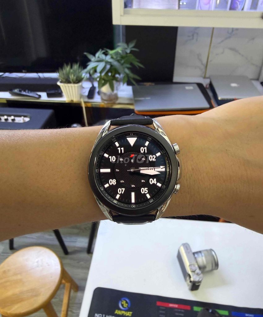 Samsung watch 3 41mm fullbox 2 dây đeo, sạc. Mua bán Thiết bị đeo thông minh tại Thành phố Thủ Dầu Một Bình Dương được đăng bởi Ngọc Tây Tech hình 1