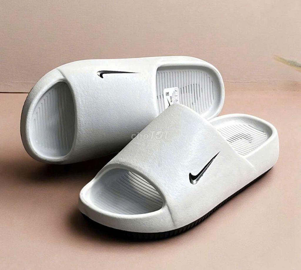 Dép Nike đúc. Mua bán Giày dép tại Quận Gò Vấp Tp Hồ Chí Minh được đăng bởi Anh Ba  Hàng hiệu tuyển Chuyên bán Online uy tín hình 3