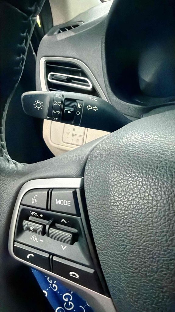 Hyundai Accent 2021 1.4 MT - 50000 km. Mua bán Ô tô tại Thành phố Buôn Ma Thuột Đắk Lắk được đăng bởi Minh Hạnh hình 11