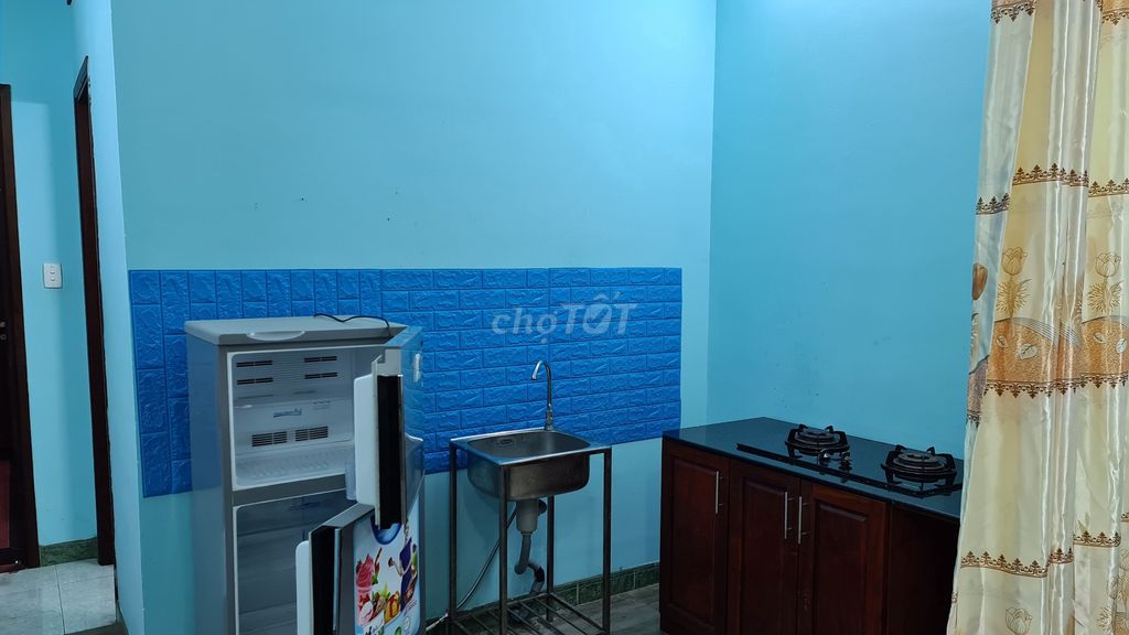 CHÍNH CHỦ - CẦN CHO THUÊ GẤP CHDV FULL NT - Mặt tiền 233 T.Q.K, Q.1