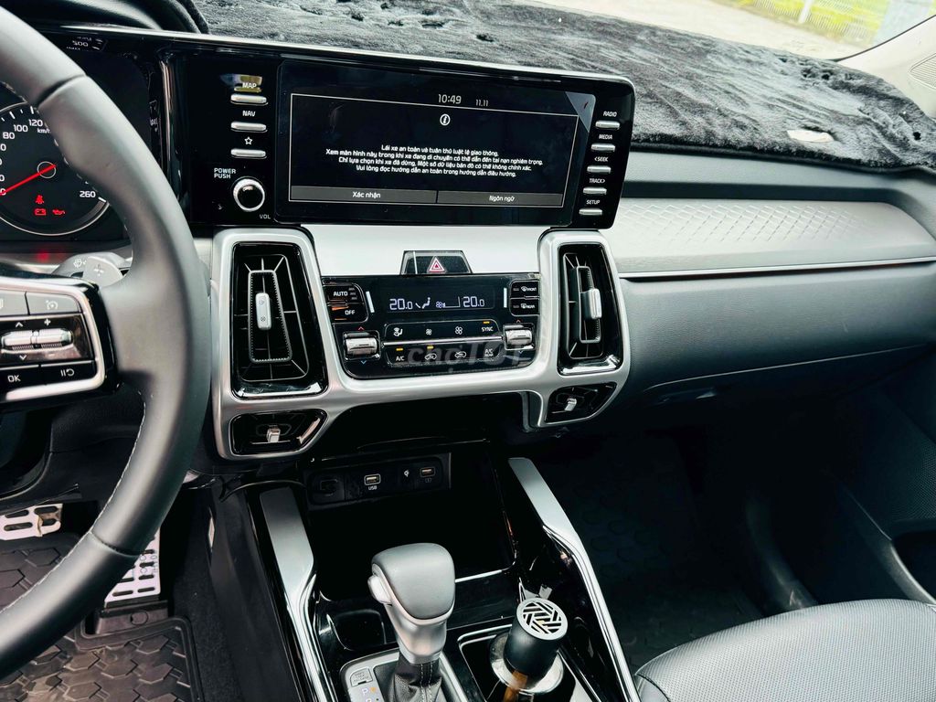 Kia Sorento 2025 Luxury 2.2 AT - 7500 km. Mua bán Ô tô tại Quận Hoàng Mai Hà Nội được đăng bởi Dương Xuân Trường hình 14