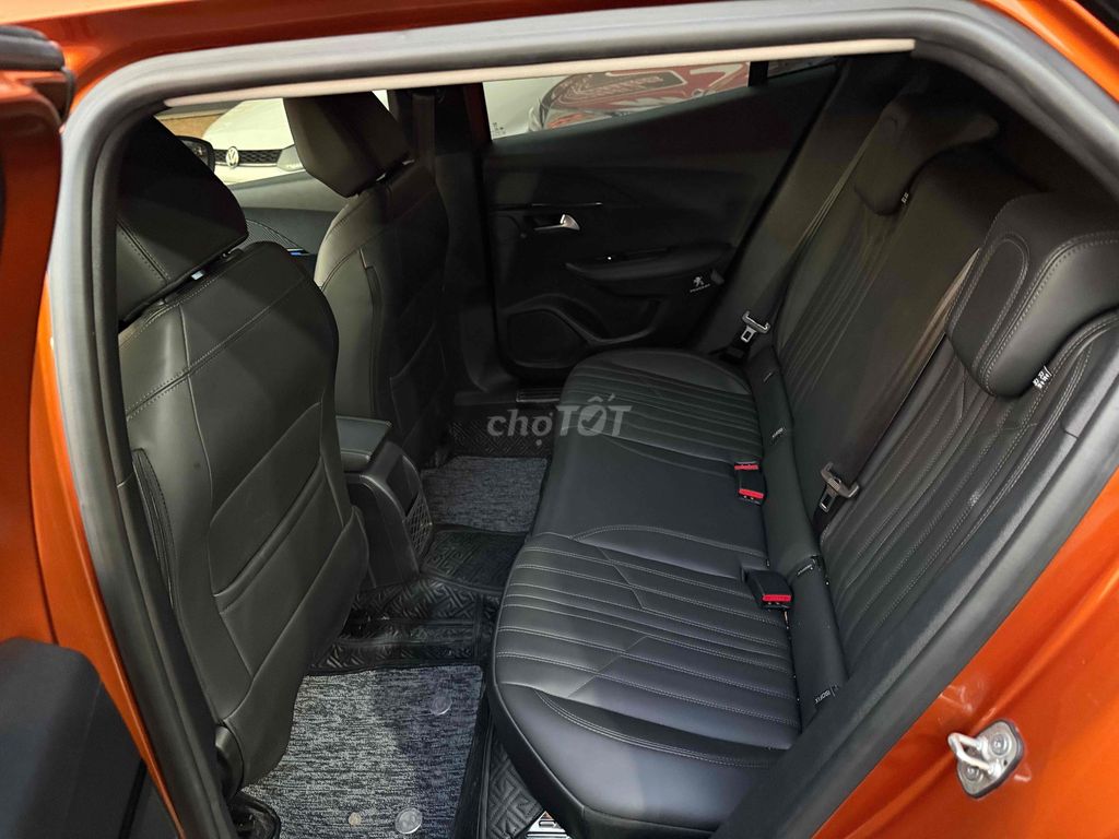 Peugeot 2008 2021 GT Line 1.2 AT odo 34000 km. Mua bán Ô tô tại Thành phố Thủ Đức Tp Hồ Chí Minh được đăng bởi FASTCARS THÁI Ô TÔ CŨ  hình 15