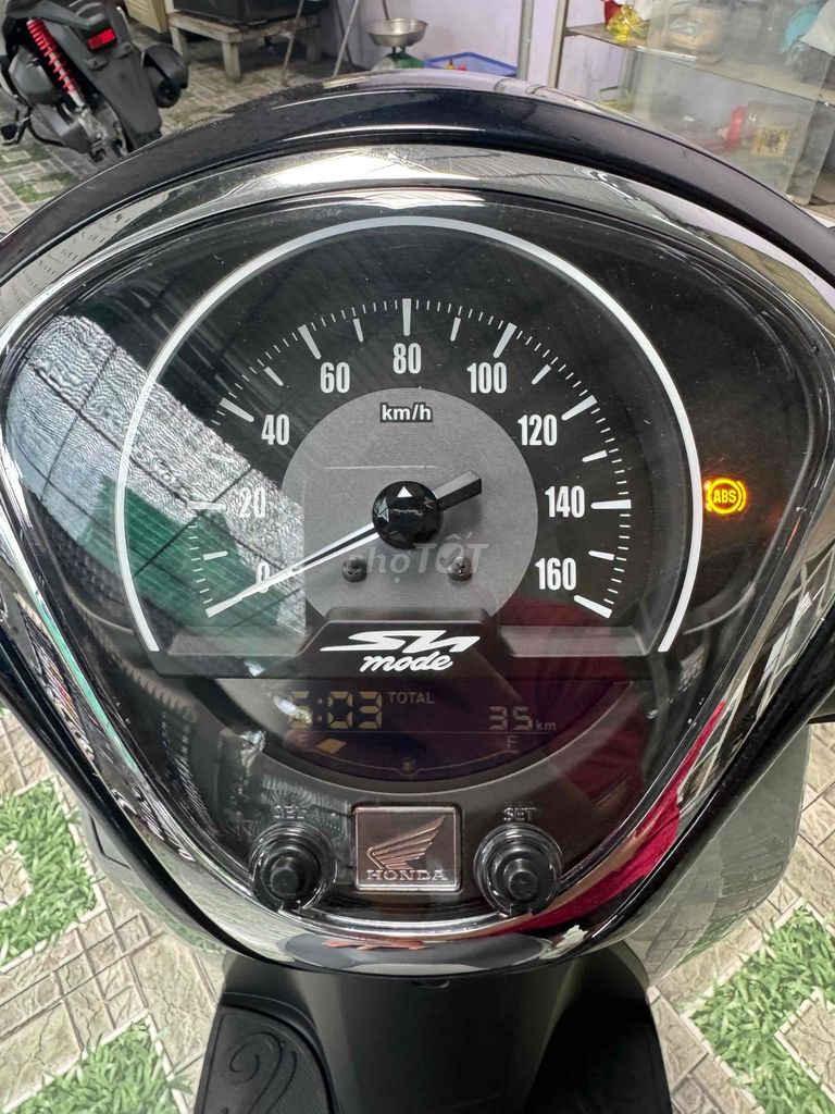 Sh Mode ABS Xám Thể Thao 2025 Mới 99.99%. Mua bán Xe máy tại Huyện Hóc Môn Tp Hồ Chí Minh được đăng bởi Nguyễn Phong hình 4