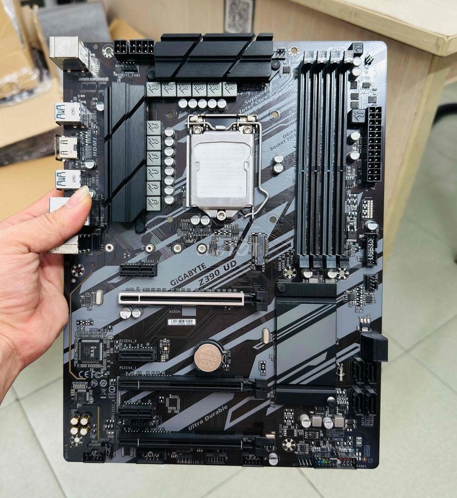 Main Gigabyte Z390 UD , i7 9700. Mua bán Linh kiện (RAM, Card...) tại Quận 12 Tp Hồ Chí Minh được đăng bởi Anh Tuan hình 1