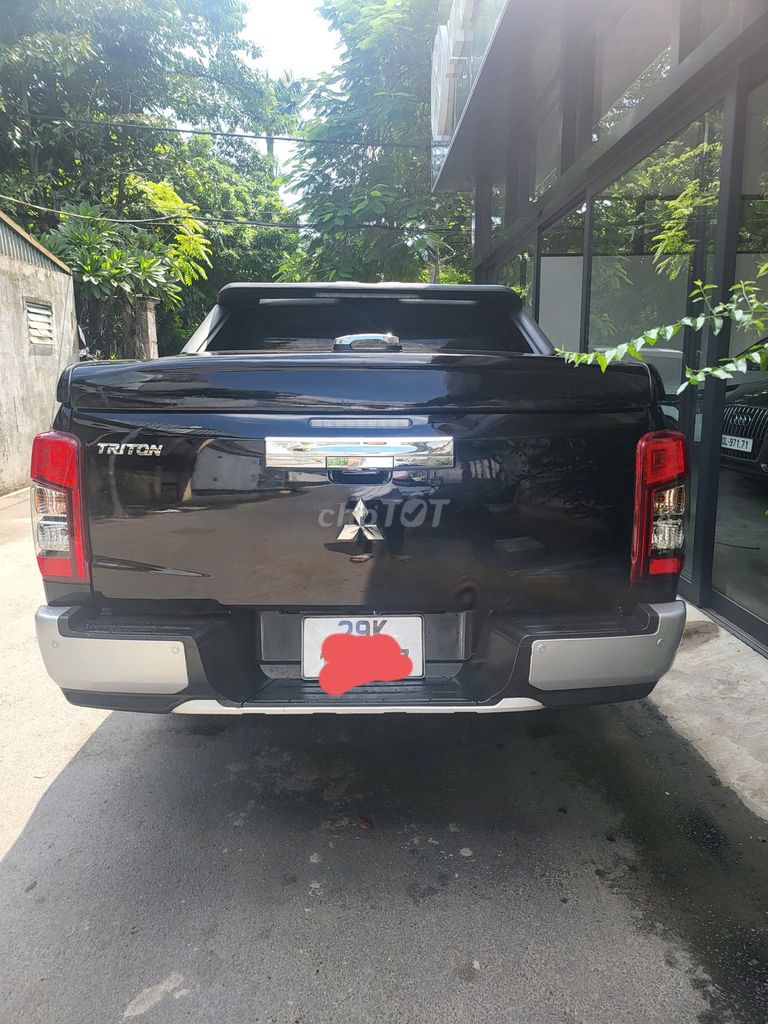 Mitsubishi Triton 2021 4x2 AT Mivec - 8000 km. Mua bán Ô tô tại Quận Tây Hồ Hà Nội được đăng bởi mr đạt hình 3