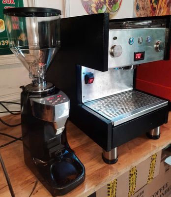 Bộ máy pha cà phê và máy xay tự đông 9.900.000