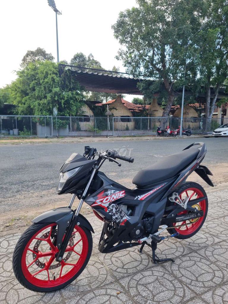 Honda Sonic Đen Đỏ Đã sử dụng. Mua bán Xe máy tại Thành phố Cao Lãnh Đồng Tháp được đăng bởi Vinh Quang  hình 3
