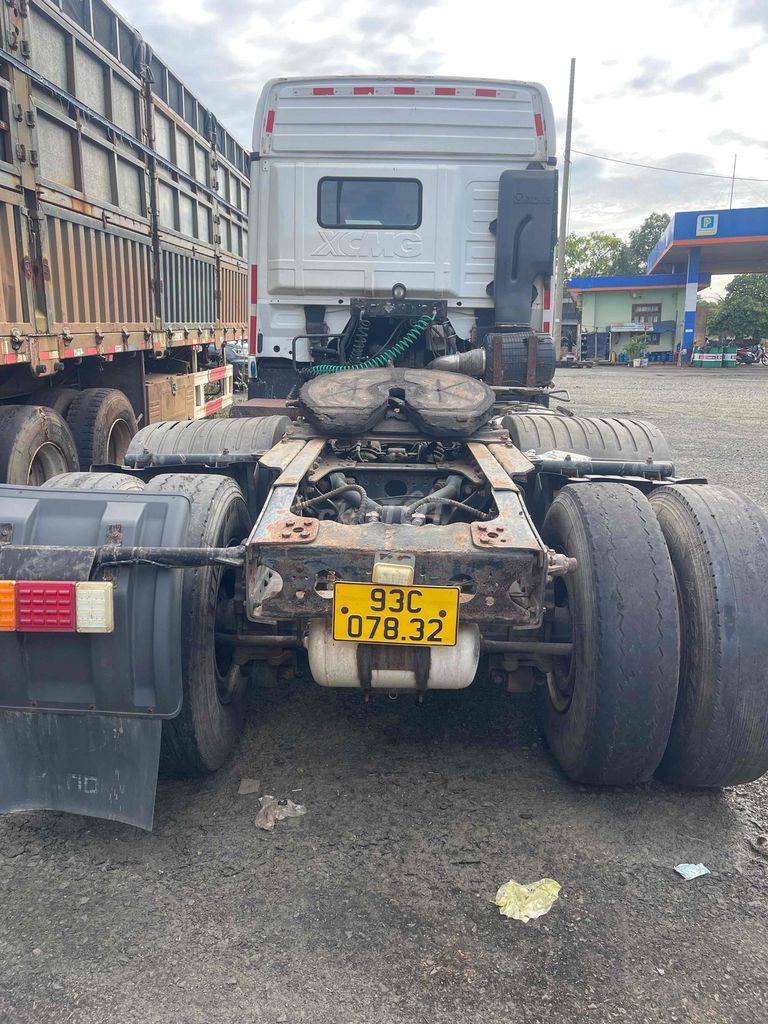 đầu kéo. Mua bán Xe tải, xe ben tại Huyện Bàu Bàng Bình Dương được đăng bởi huy bình dương hình 4