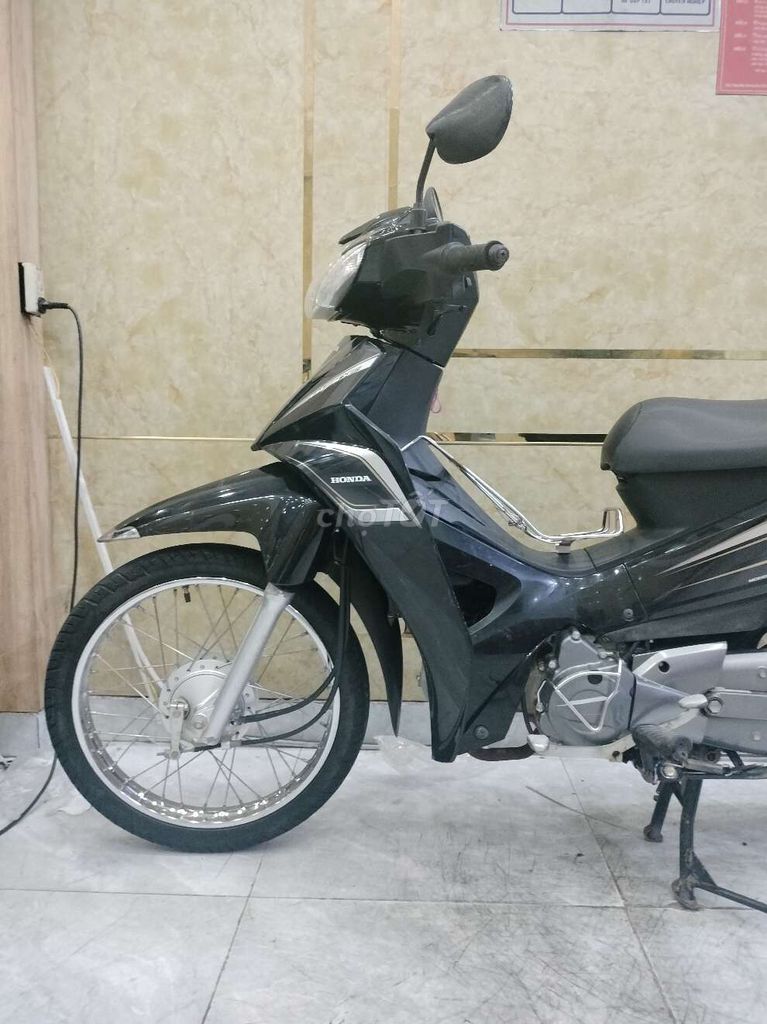 Wave Blade Cuối 2016 ,Xe Zin,Rất Ngọt,Rất Êm. Mua bán Xe máy tại Quận 12 Tp Hồ Chí Minh được đăng bởi Duy Khánh hình 2