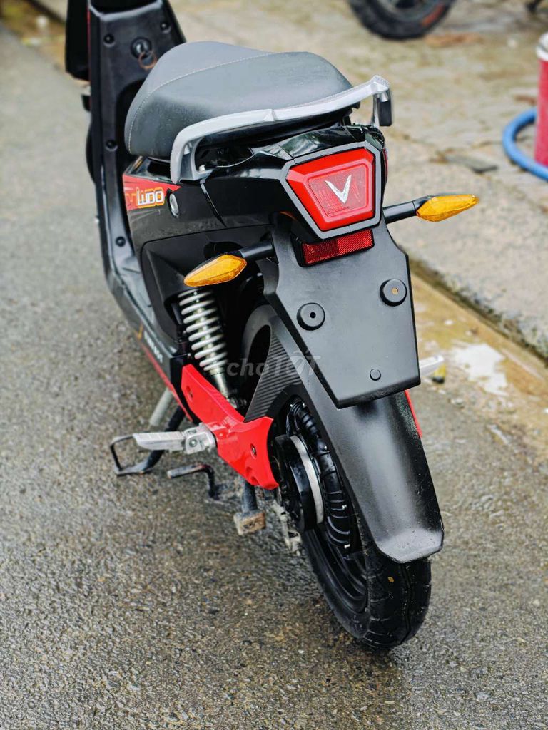 VinFast Ludo Đen Đỏ Đã qua sử dụng. Mua bán Xe điện tại Quận Ngũ Hành Sơn Đà Nẵng được đăng bởi vá xe điện hình 3