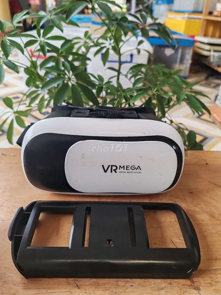 Kính thực tế ảo VR MEGA Trắng Đen. Mua bán Thiết bị đeo thông minh tại Quận 7 Tp Hồ Chí Minh được đăng bởi Vy Vy hình 1