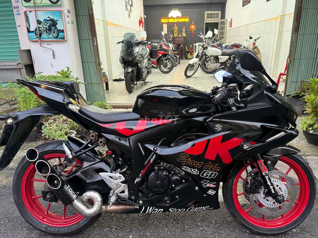 Suzuki Gsx150r date 2018. Mua bán Xe máy tại Quận 12 Tp Hồ Chí Minh được đăng bởi THÁI THUẬN MOTOR hình 1