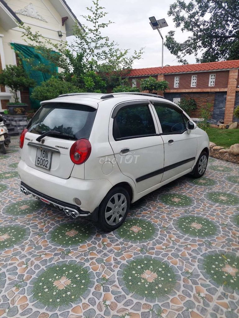 Chevrolet Spark 2010 LT 0.8 MT - 100000 km