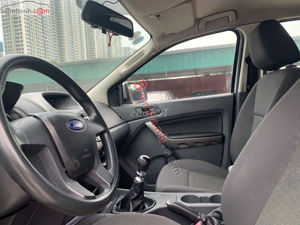 Xe Ford Ranger XLS 2.2L 4x2 MT 2015 - 300 Triệu. Mua bán Ô tô tại Quận Nam Từ Liêm Hà Nội được đăng bởi Anh Kiên hình 6