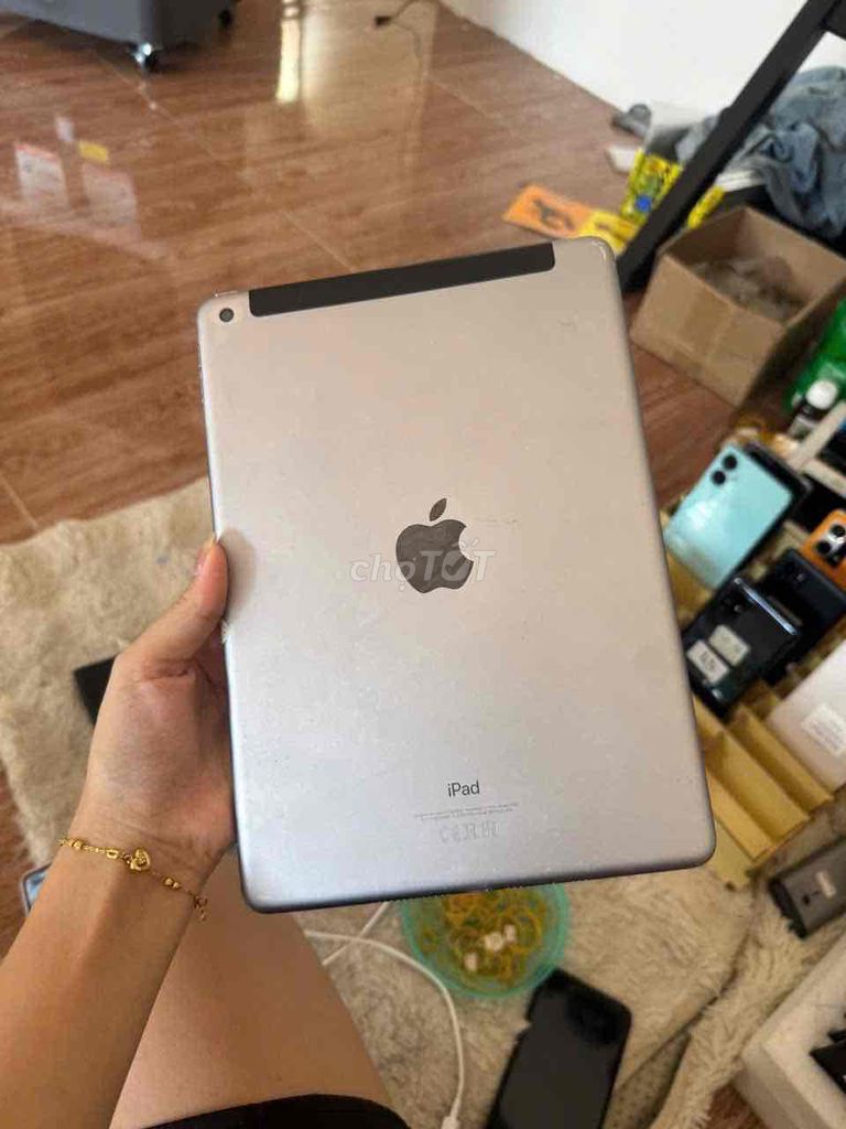 ipad gen6,128g,full vân,pin tốt,icl sạch,ios 17. Mua bán Máy tính bảng tại Thành phố Thủ Dầu Một Bình Dương được đăng bởi Phước Mobile hình 1