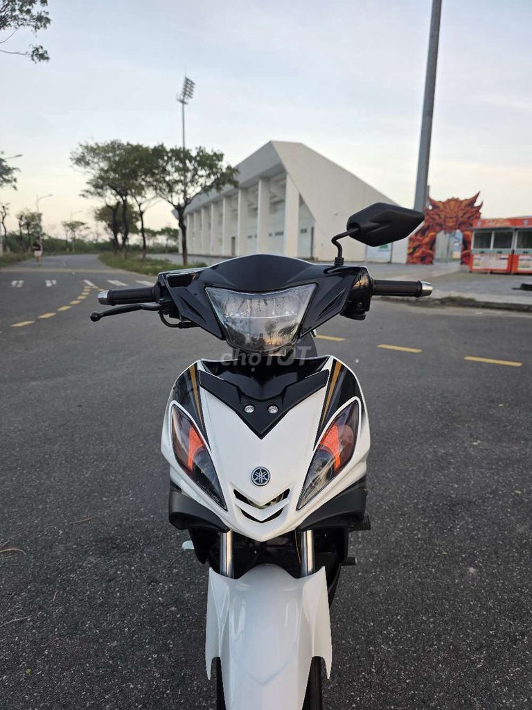 Yamaha Exciter 1S94 2010 Trắng đen vàng. Mua bán Xe máy tại Quận Cẩm Lệ Đà Nẵng được đăng bởi Ngạo Thiên hình 4