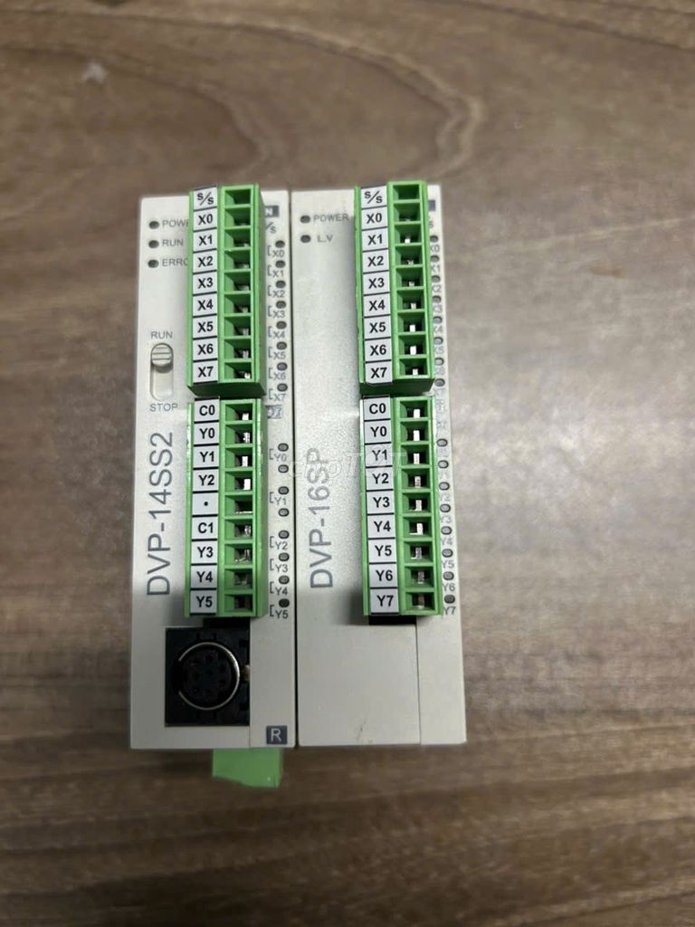 Plc DVP-14SS2+DVP-16SP