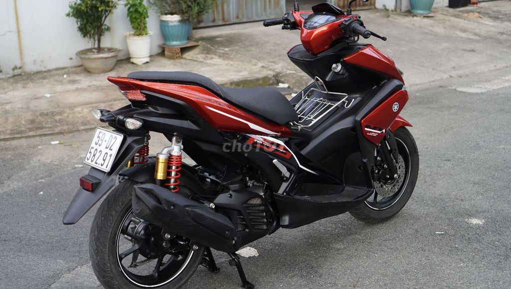 Yamaha NVX 155 ABS Smartkey Đỏ Candy - Biển SG. Mua bán Xe máy tại Quận Tân Phú Tp Hồ Chí Minh được đăng bởi Đỗ Hoàng hình 8