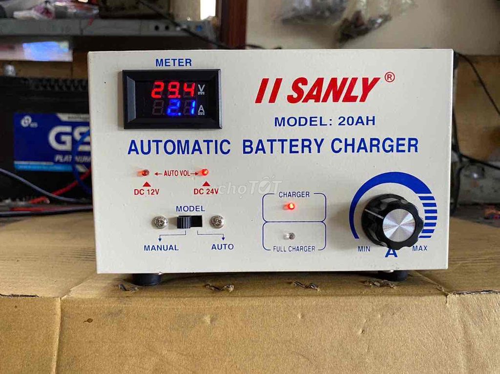 máy sạc bình tự động 20A/h 12 V -24V mẫu mới