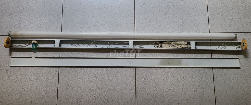 Ko Bóng■ Máng Đèn Neon Huỳnh Quang 1m2 Cũ Dùng Tốt. Mua bán Đèn tại Quận Bình Thạnh Tp Hồ Chí Minh được đăng bởi Duong Minh Duy hình 1