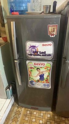 Tủ lạnh Sanyo 185l mới 98 % bao xài bảo hành 6