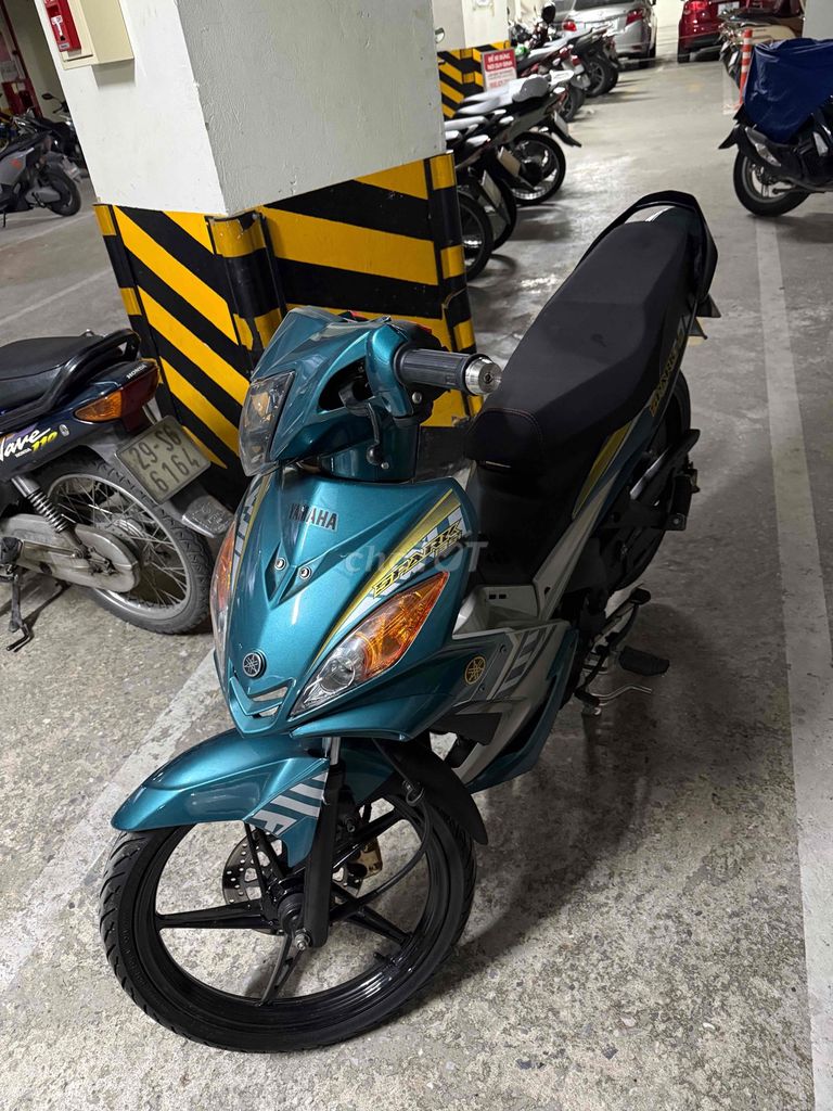 Yamaha Exciter 5-ступка механике в ретро-обвесе