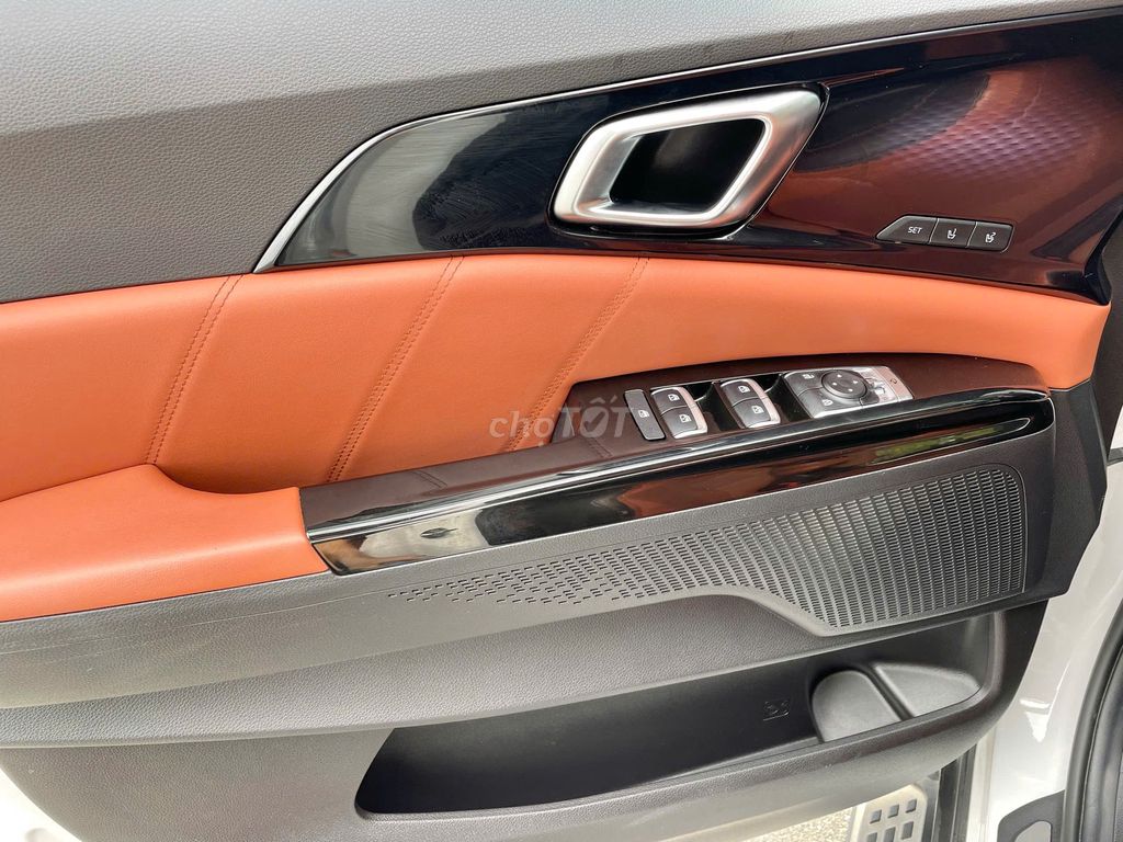 Kia Carnival Premium 2.2D 7S 2024 - 24000 km. Mua bán Ô tô tại Quận 12 Tp Hồ Chí Minh được đăng bởi ĐỨC XE LƯỚT hình 10