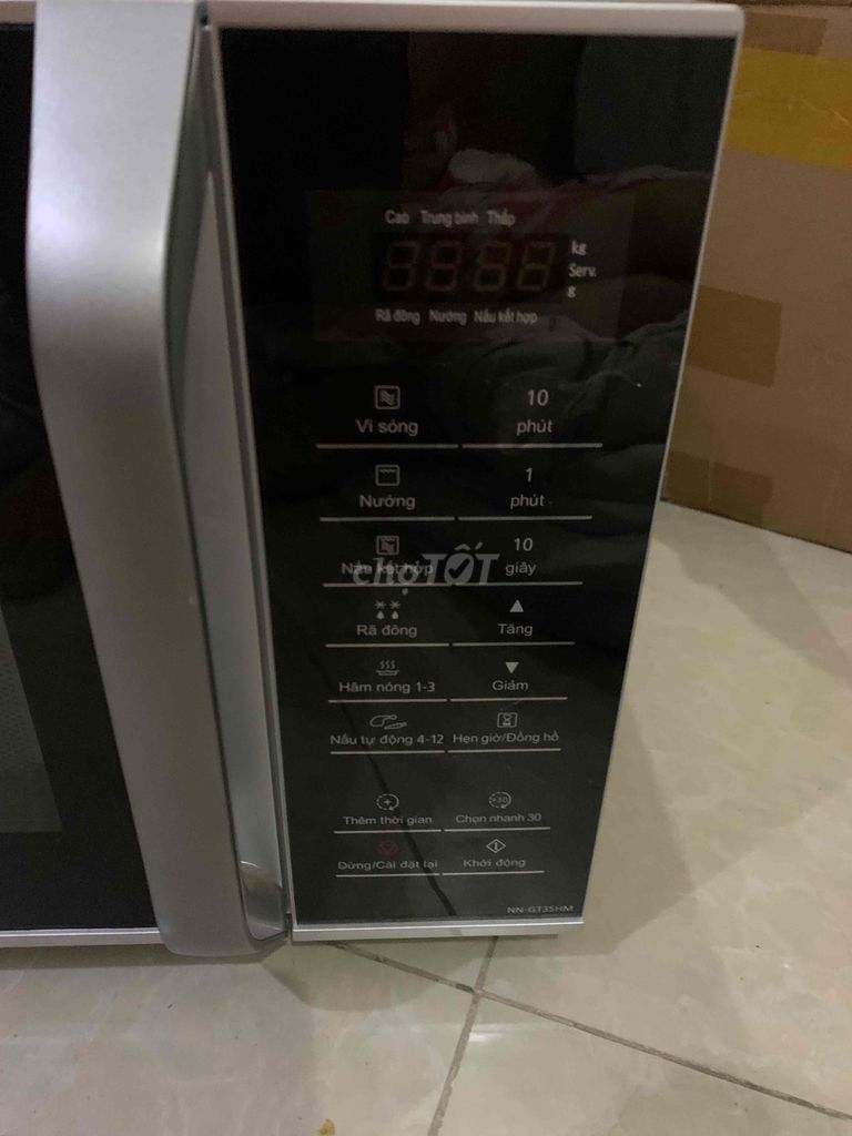 Lò vi sóng Panasonic NN-GT35HM Bạc 23 lít. Mua bán Bếp, lò, đồ điện nhà bếp tại Quận Bình Tân Tp Hồ Chí Minh được đăng bởi Le hiền hình 1